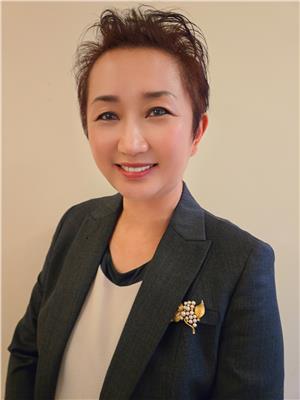 Julie Jiang
